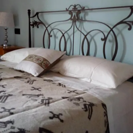 Bed & Breakfast Pibitzoi Nurallao