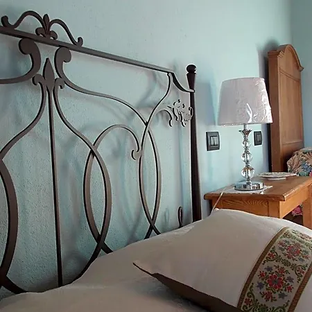 Bed & Breakfast Pibitzoi Nurallào