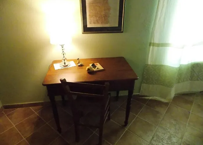 Oda ve Kahvaltı Pibitzoi 3*